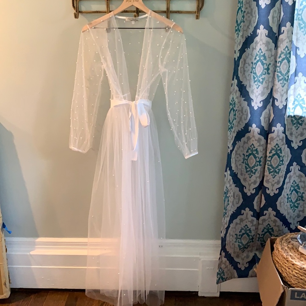 Pearl Getting Ready Wedding Robe